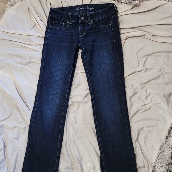 American Eagle Dark Wash Straight Leg Jeans 0S - Picture 2 of 11